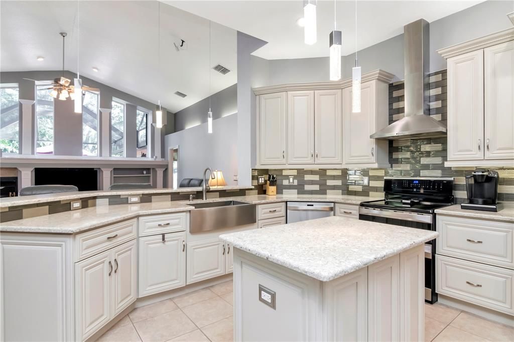 For Sale: $725,000 (4 beds, 3 baths, 3240 Square Feet)