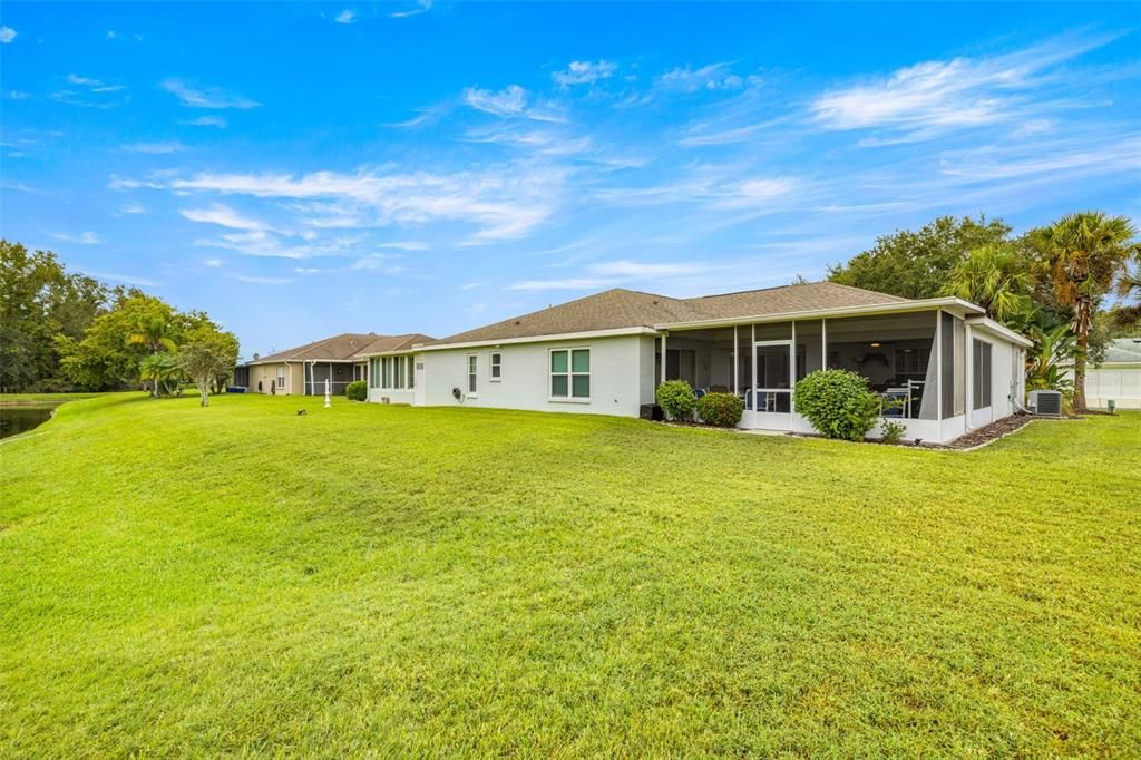 Active With Contract: $295,000 (2 beds, 2 baths, 1270 Square Feet)