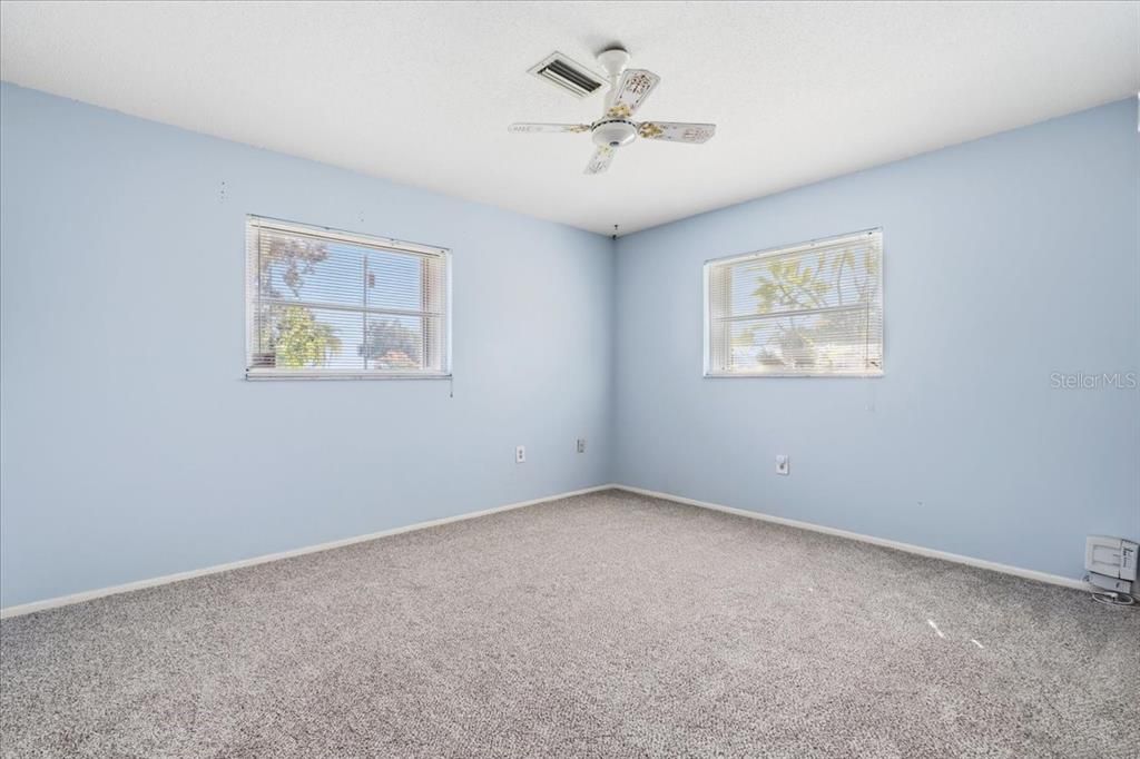 Active With Contract: $449,900 (4 beds, 2 baths, 1998 Square Feet)