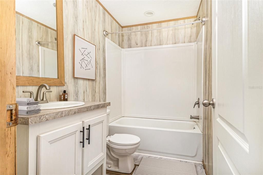 For Sale: $234,950 (4 beds, 2 baths, 1812 Square Feet)