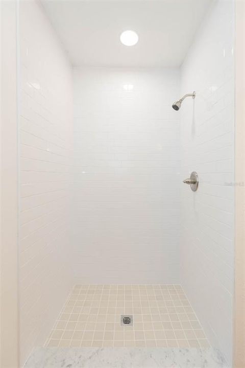 For Sale: $359,900 (2 beds, 2 baths, 1334 Square Feet)