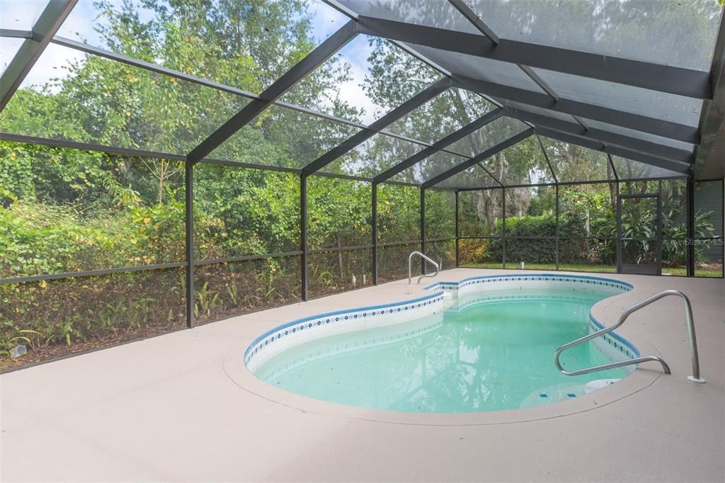 For Sale: $359,900 (2 beds, 2 baths, 1334 Square Feet)