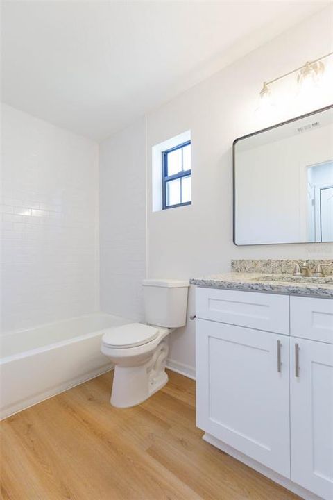 For Sale: $359,900 (2 beds, 2 baths, 1334 Square Feet)