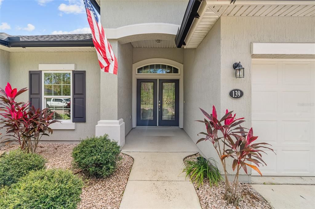 Activo con contrato: $400,000 (5 camas, 3 baños, 2329 Pies cuadrados)