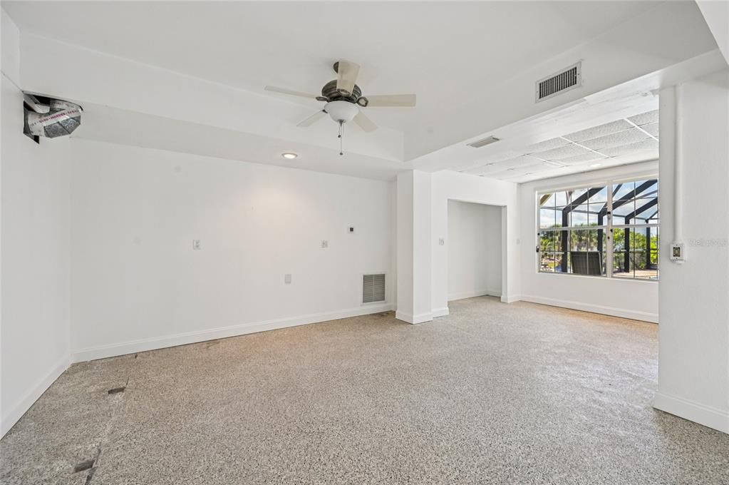 待售: $1,950,000 (3 贝兹, 2 浴室, 2062 平方英尺)