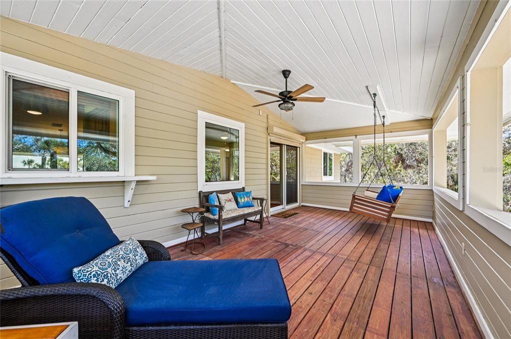 待售: $1,950,000 (3 贝兹, 2 浴室, 2062 平方英尺)