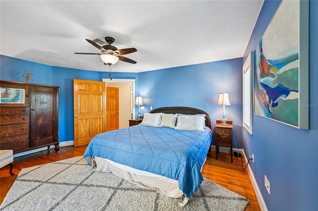 待售: $1,950,000 (3 贝兹, 2 浴室, 2062 平方英尺)