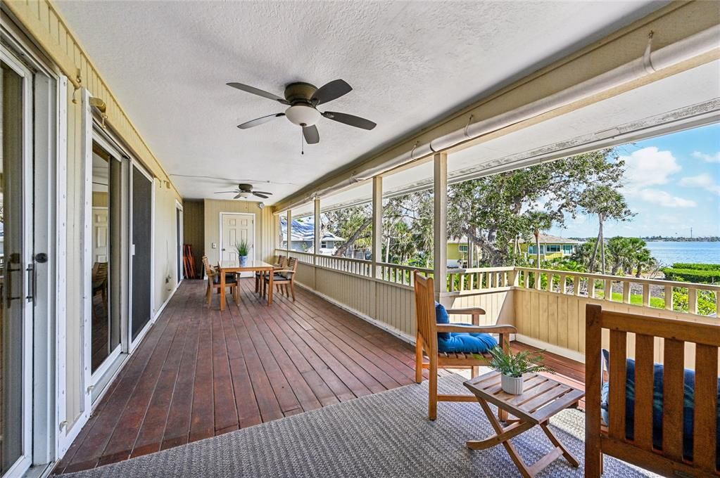 待售: $1,950,000 (3 贝兹, 2 浴室, 2062 平方英尺)