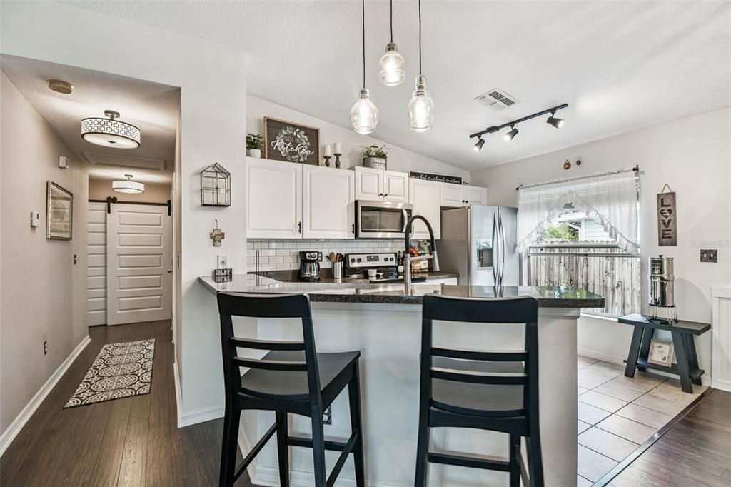 For Rent: $6,000 (3 beds, 2 baths, 1200 Square Feet)