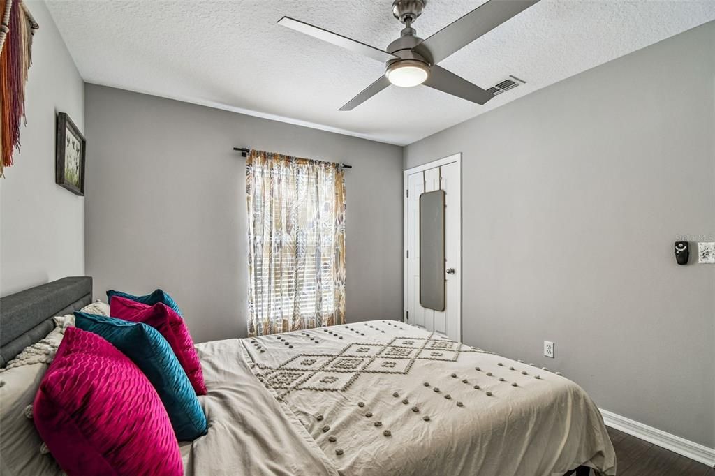 For Rent: $6,000 (3 beds, 2 baths, 1200 Square Feet)