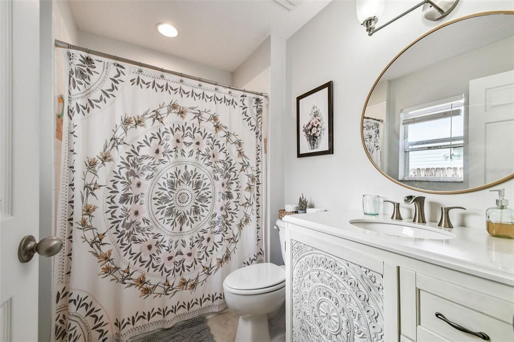 For Rent: $6,000 (3 beds, 2 baths, 1200 Square Feet)