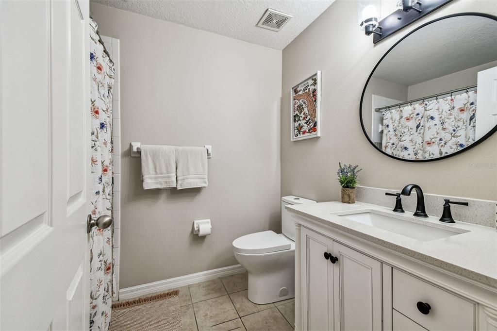 For Rent: $6,000 (3 beds, 2 baths, 1200 Square Feet)