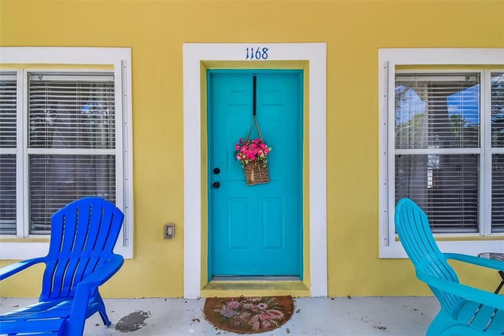 For Rent: $6,000 (3 beds, 2 baths, 1200 Square Feet)