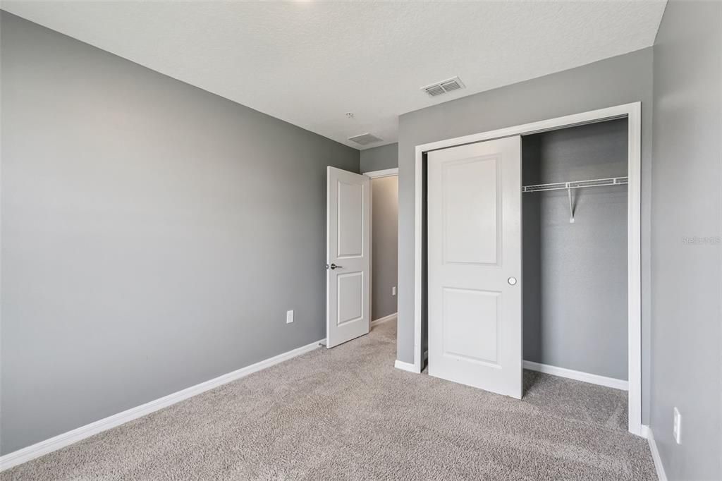 For Sale: $309,895 (3 beds, 2 baths, 1370 Square Feet)