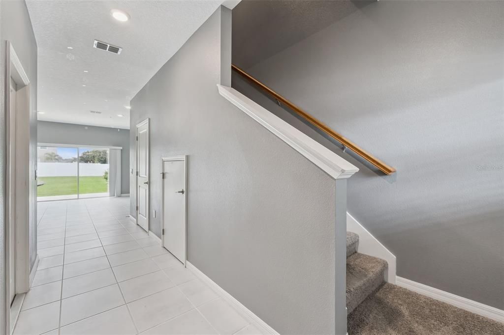 For Sale: $309,895 (3 beds, 2 baths, 1370 Square Feet)