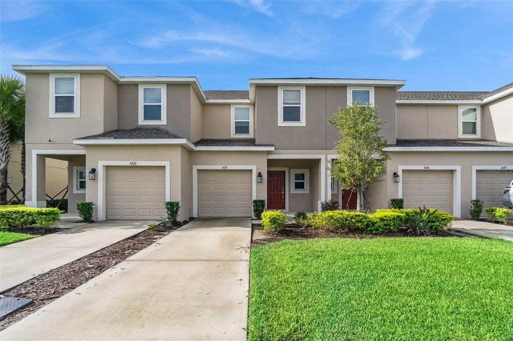 For Sale: $309,895 (3 beds, 2 baths, 1370 Square Feet)