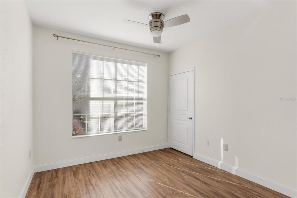 En Venta: $240,000 (3 camas, 2 baños, 1269 Pies cuadrados)