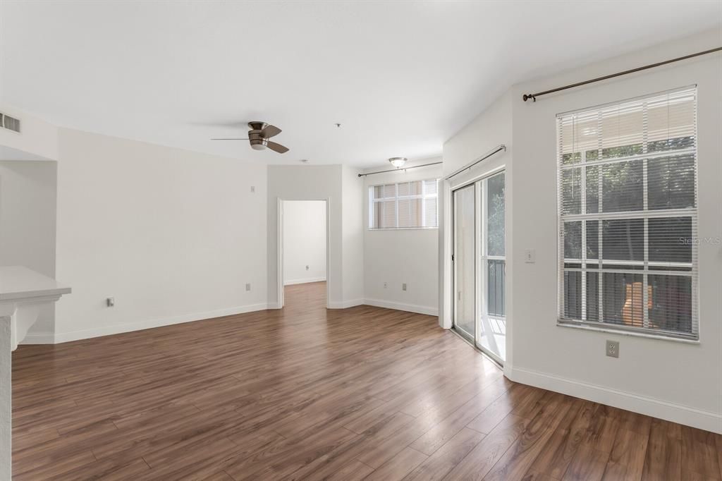 En Venta: $240,000 (3 camas, 2 baños, 1269 Pies cuadrados)