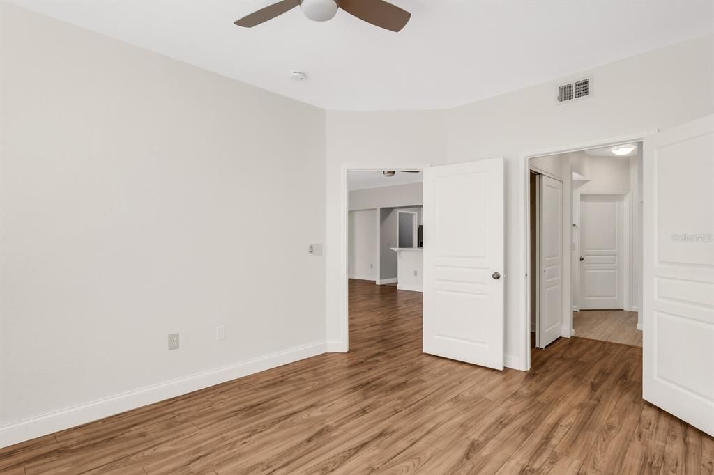 En Venta: $240,000 (3 camas, 2 baños, 1269 Pies cuadrados)