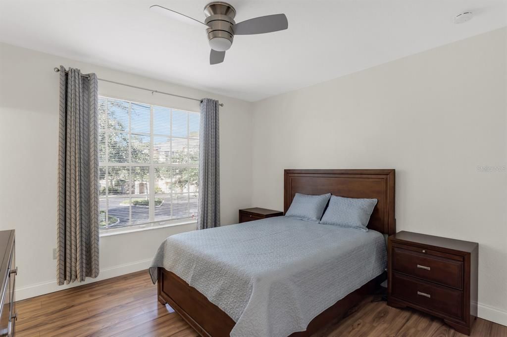 En Venta: $240,000 (3 camas, 2 baños, 1269 Pies cuadrados)