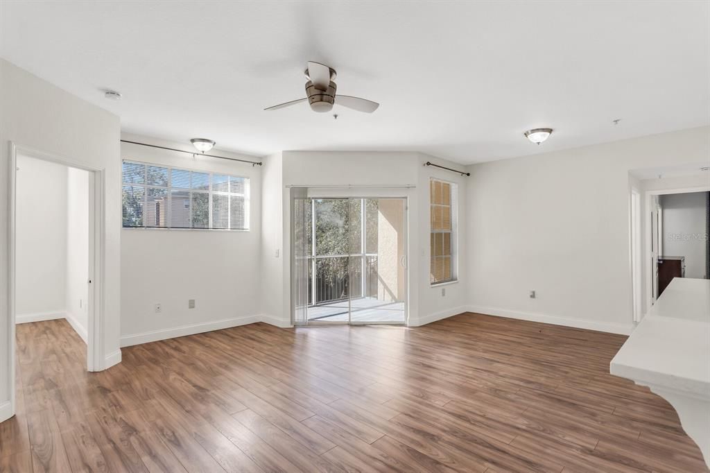 En Venta: $240,000 (3 camas, 2 baños, 1269 Pies cuadrados)