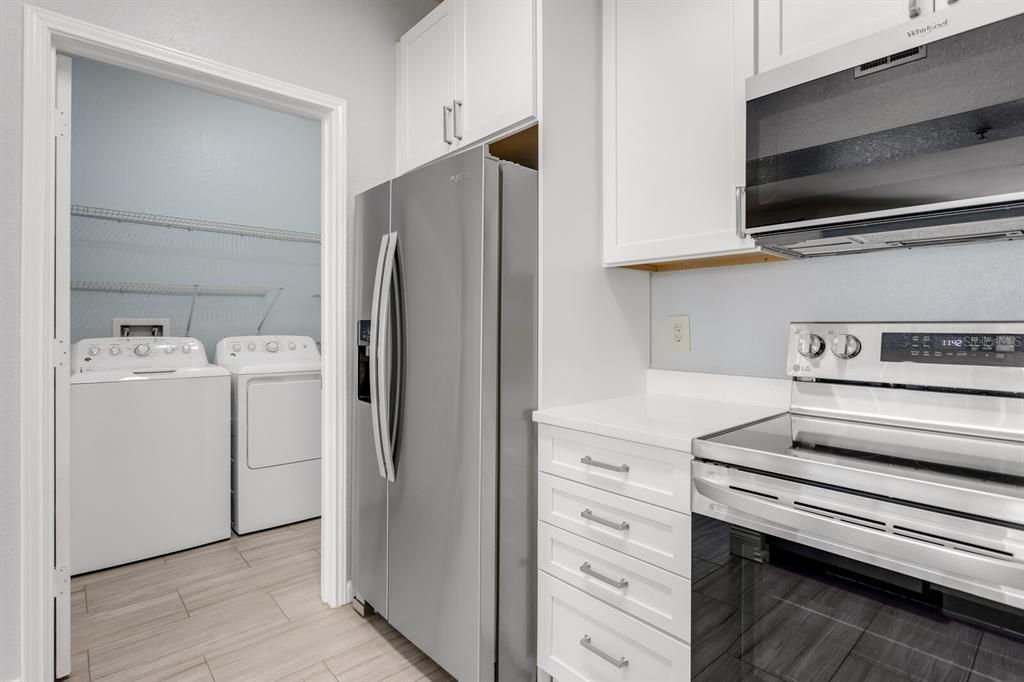 En Venta: $240,000 (3 camas, 2 baños, 1269 Pies cuadrados)