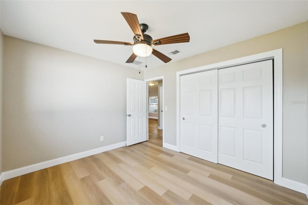 合同活跃: $400,000 (3 贝兹, 2 浴室, 1620 平方英尺)