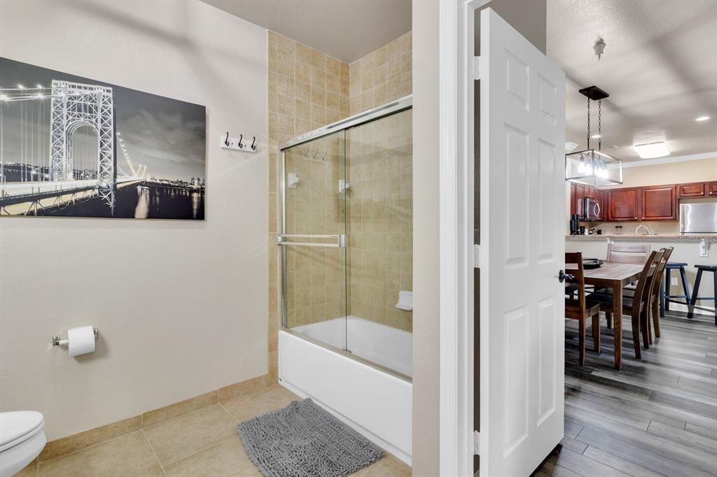 出租: $1,600 (2 贝兹, 2 浴室, 1134 平方英尺)