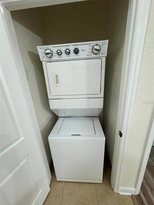 出租: $1,600 (2 贝兹, 2 浴室, 1134 平方英尺)