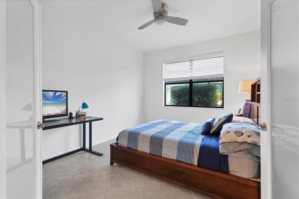 Active With Contract: $394,500 (2 beds, 2 baths, 1545 Square Feet)