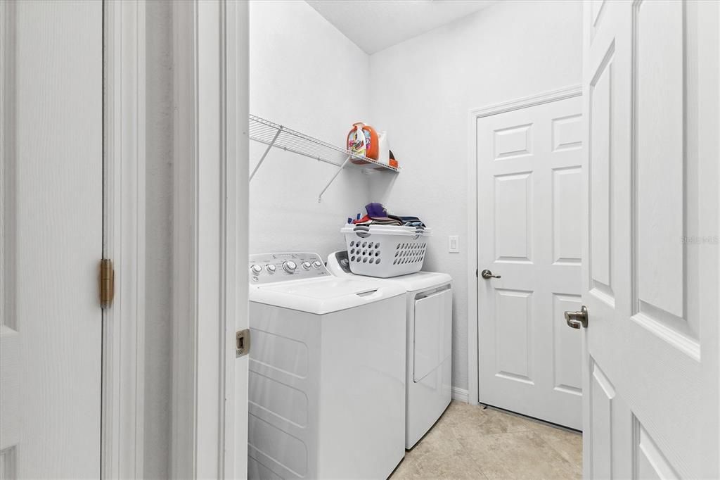 Active With Contract: $394,500 (2 beds, 2 baths, 1545 Square Feet)