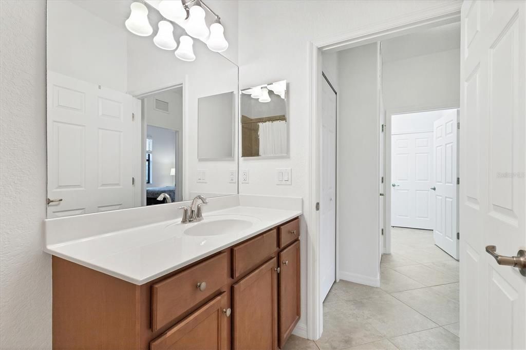 Active With Contract: $394,500 (2 beds, 2 baths, 1545 Square Feet)