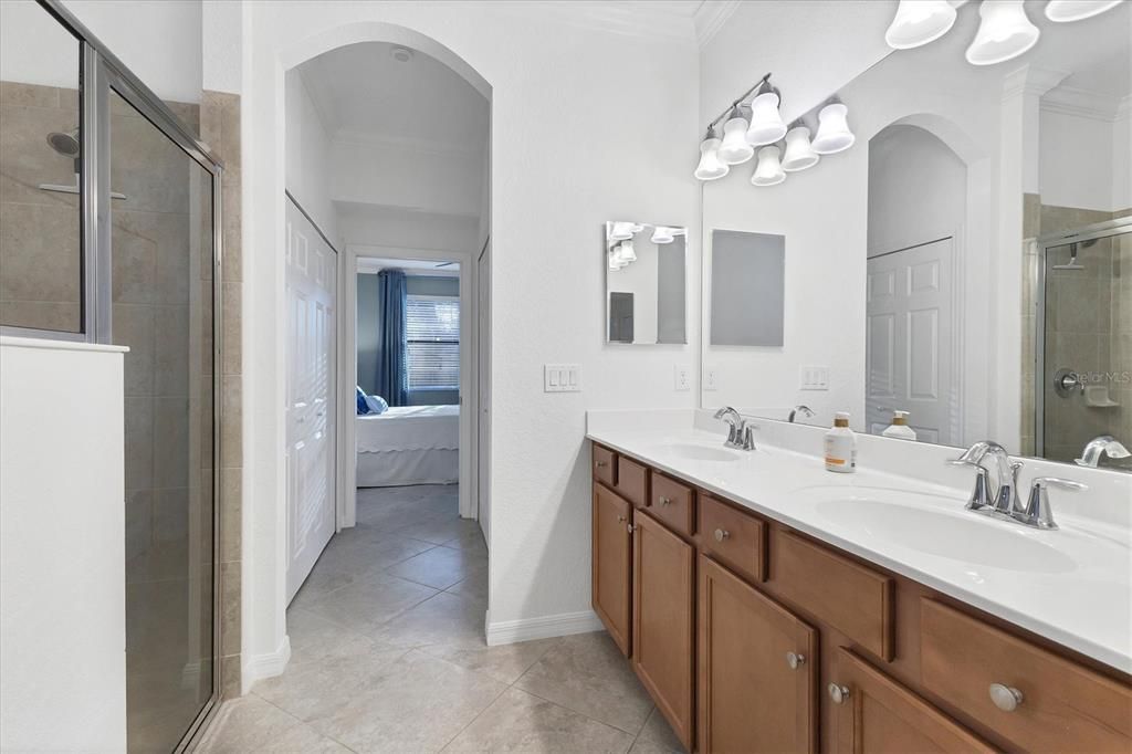 Active With Contract: $394,500 (2 beds, 2 baths, 1545 Square Feet)