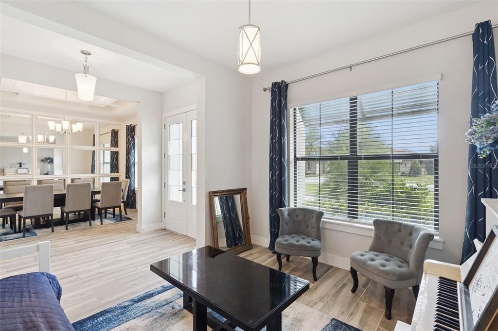 For Sale: $740,000 (3 beds, 2 baths, 2520 Square Feet)