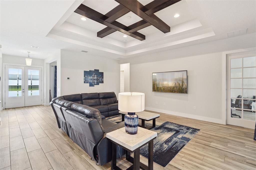 For Sale: $740,000 (3 beds, 2 baths, 2520 Square Feet)