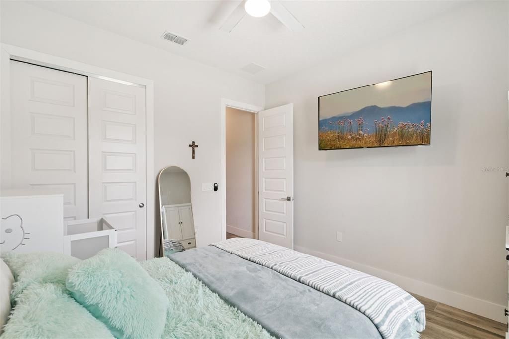 For Sale: $740,000 (3 beds, 2 baths, 2520 Square Feet)