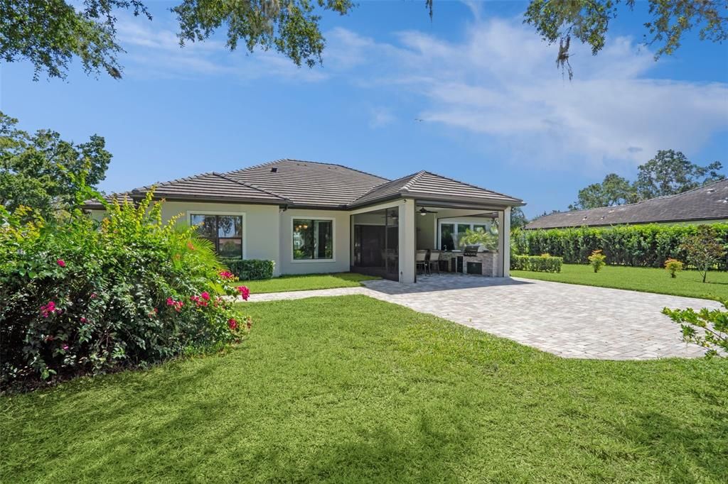 For Sale: $740,000 (3 beds, 2 baths, 2520 Square Feet)