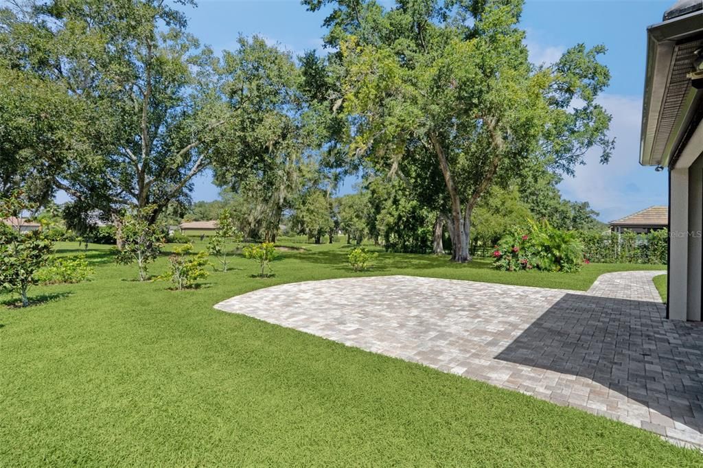 For Sale: $740,000 (3 beds, 2 baths, 2520 Square Feet)