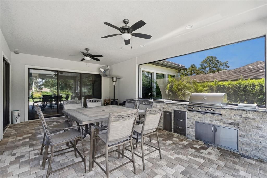 For Sale: $740,000 (3 beds, 2 baths, 2520 Square Feet)