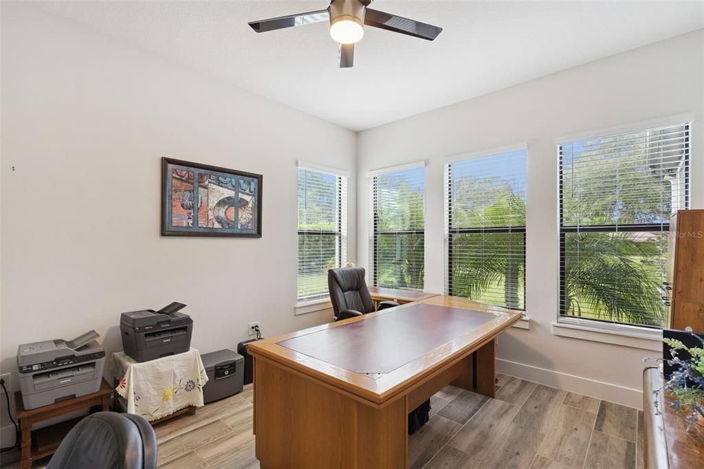 For Sale: $740,000 (3 beds, 2 baths, 2520 Square Feet)