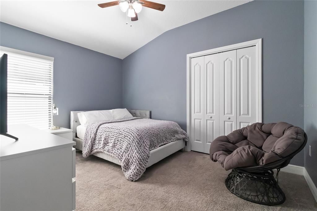 En Venta: $410,000 (4 camas, 2 baños, 2073 Pies cuadrados)