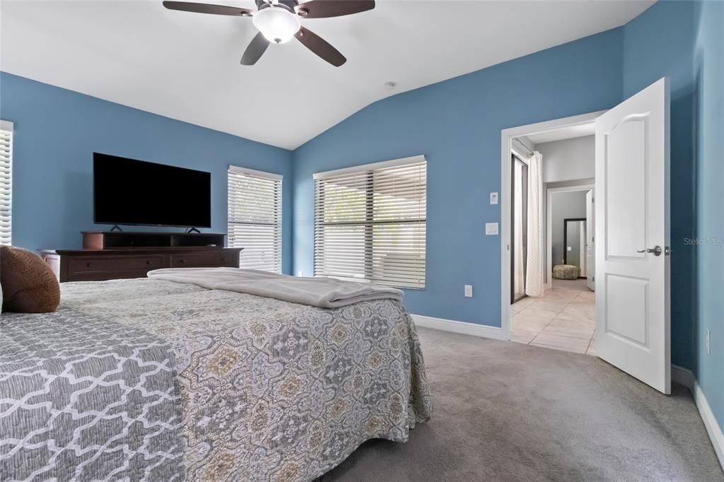 En Venta: $410,000 (4 camas, 2 baños, 2073 Pies cuadrados)