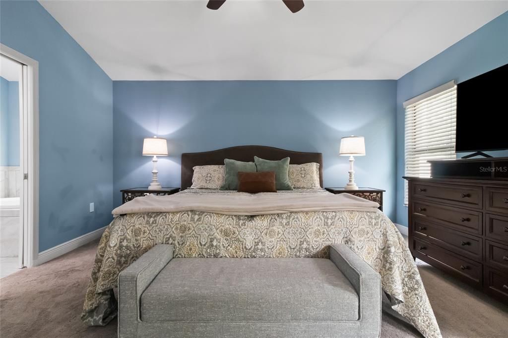 En Venta: $410,000 (4 camas, 2 baños, 2073 Pies cuadrados)