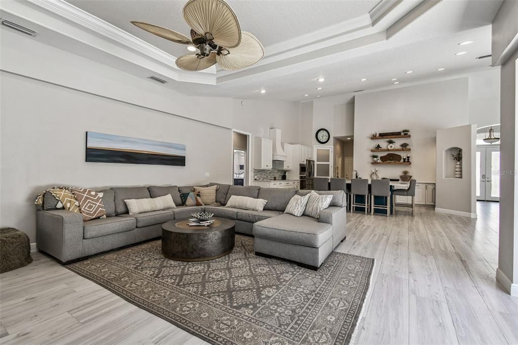 For Sale: $925,000 (4 beds, 3 baths, 3035 Square Feet)