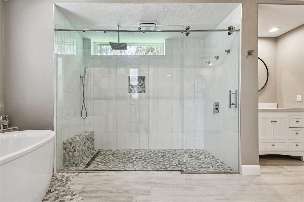 For Sale: $925,000 (4 beds, 3 baths, 3035 Square Feet)