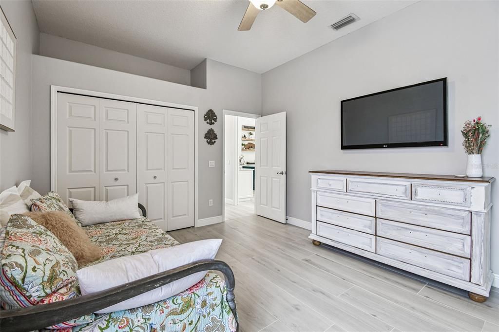 For Sale: $925,000 (4 beds, 3 baths, 3035 Square Feet)