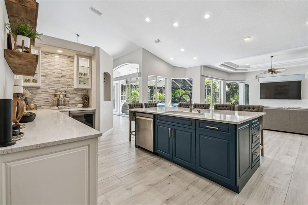 For Sale: $925,000 (4 beds, 3 baths, 3035 Square Feet)