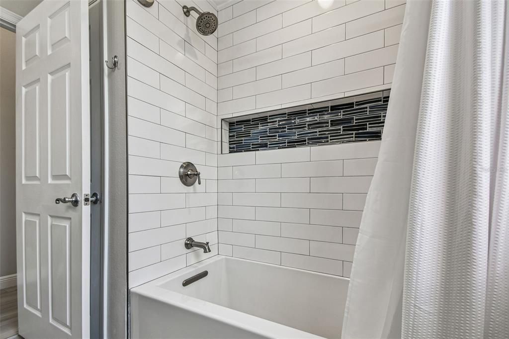 For Sale: $925,000 (4 beds, 3 baths, 3035 Square Feet)