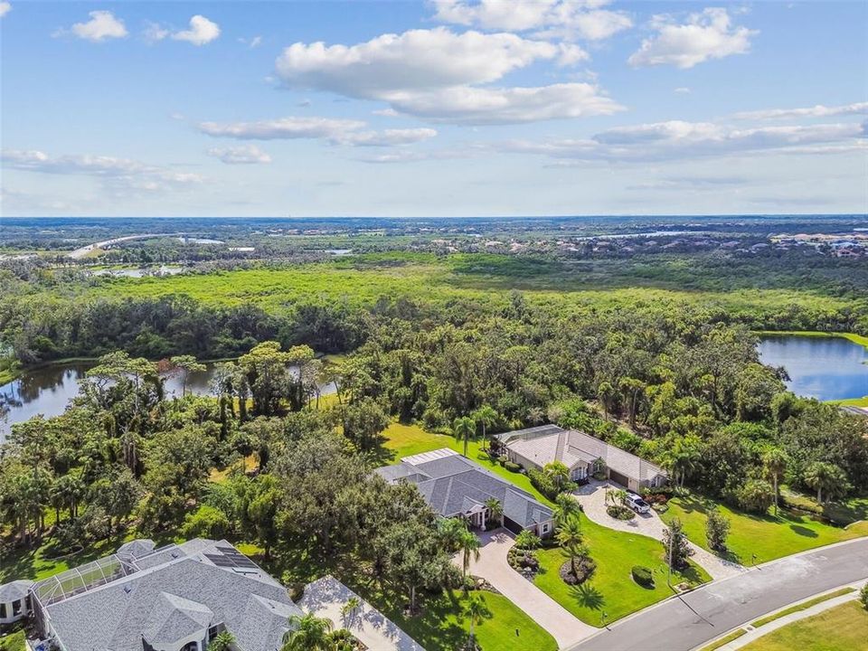 For Sale: $925,000 (4 beds, 3 baths, 3035 Square Feet)