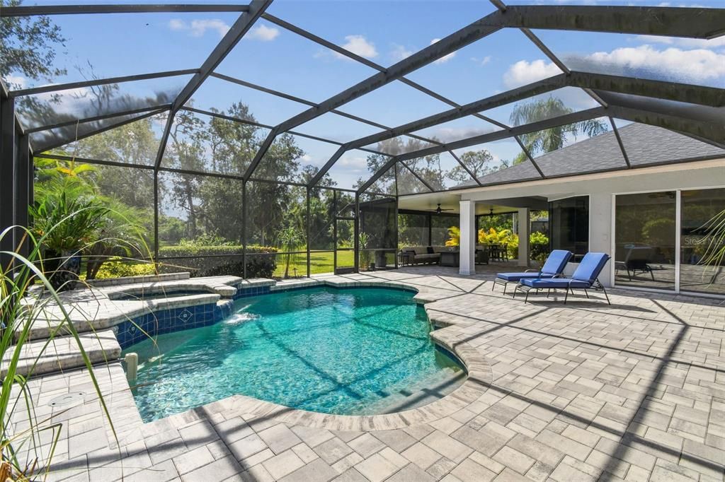 For Sale: $925,000 (4 beds, 3 baths, 3035 Square Feet)